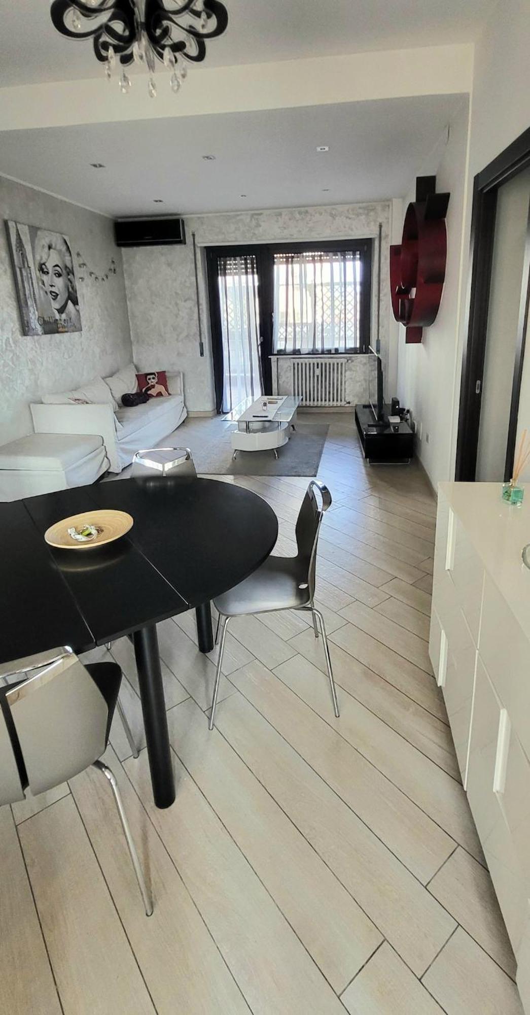 Apartment Urban Art Spacious And Modern Rome